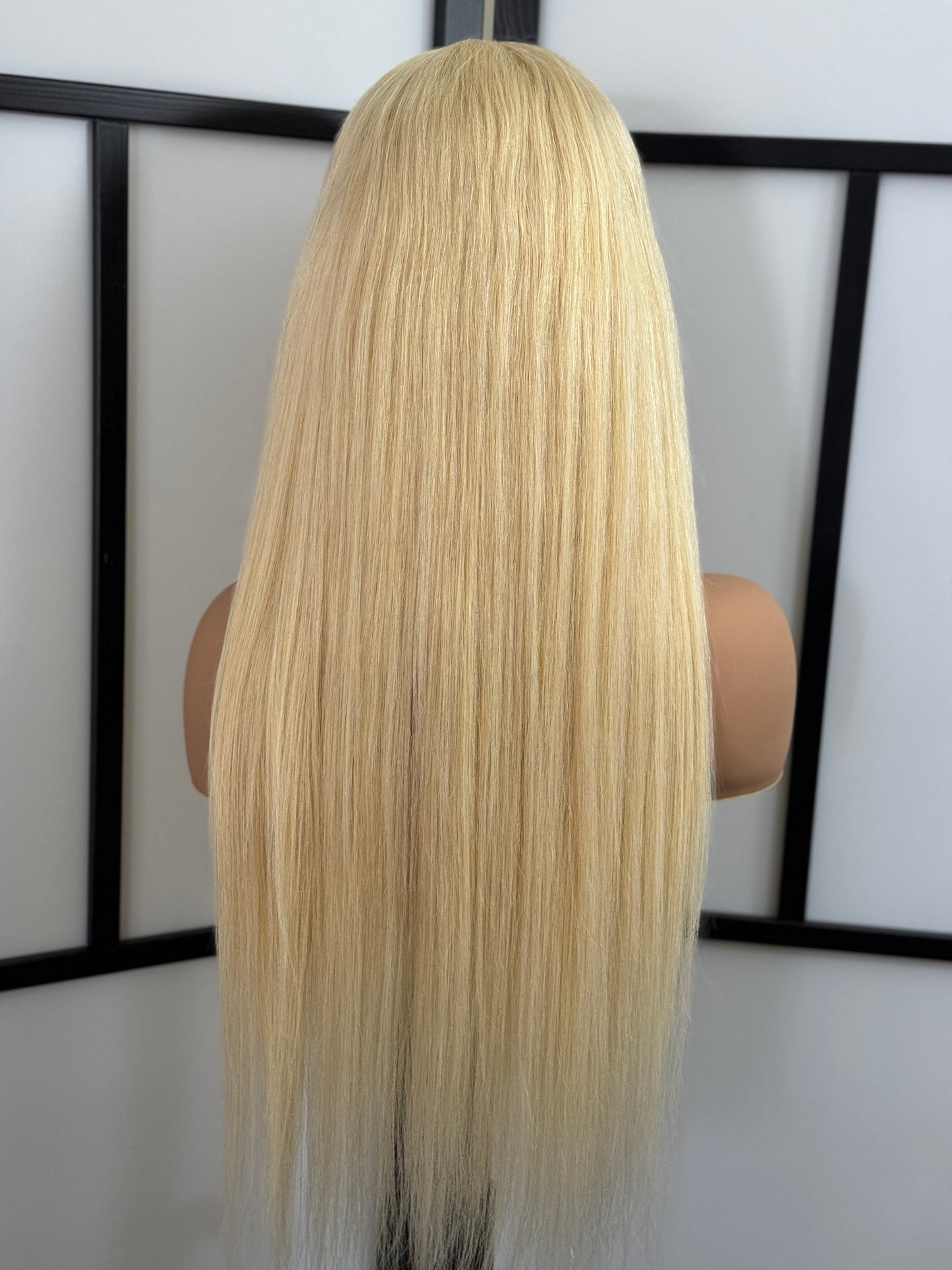 613 24" HD STRAIGHT LACE FRONTAL UNIT